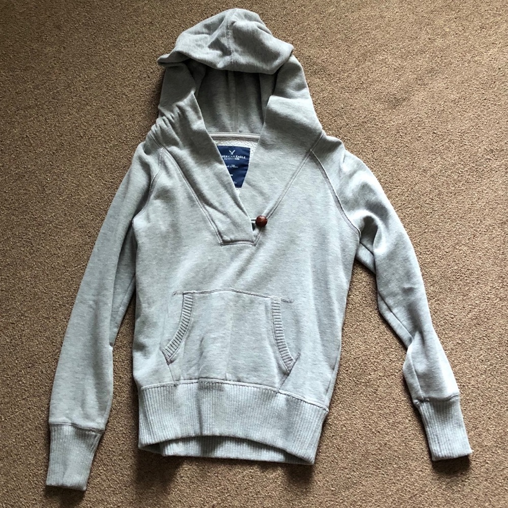 American Eagle Sweater